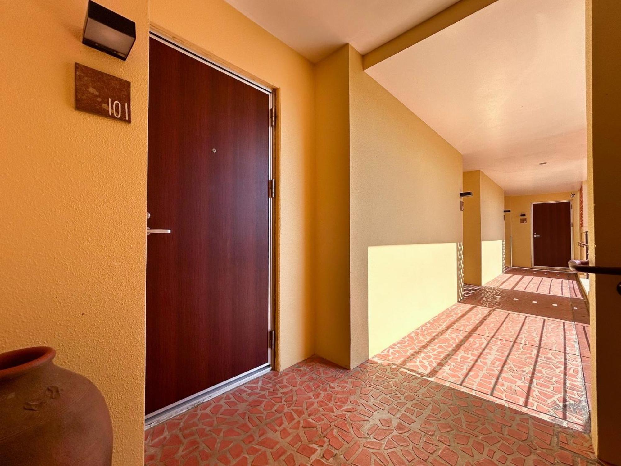 נאקיג'ין Pension Sunset Beach מראה חיצוני תמונה