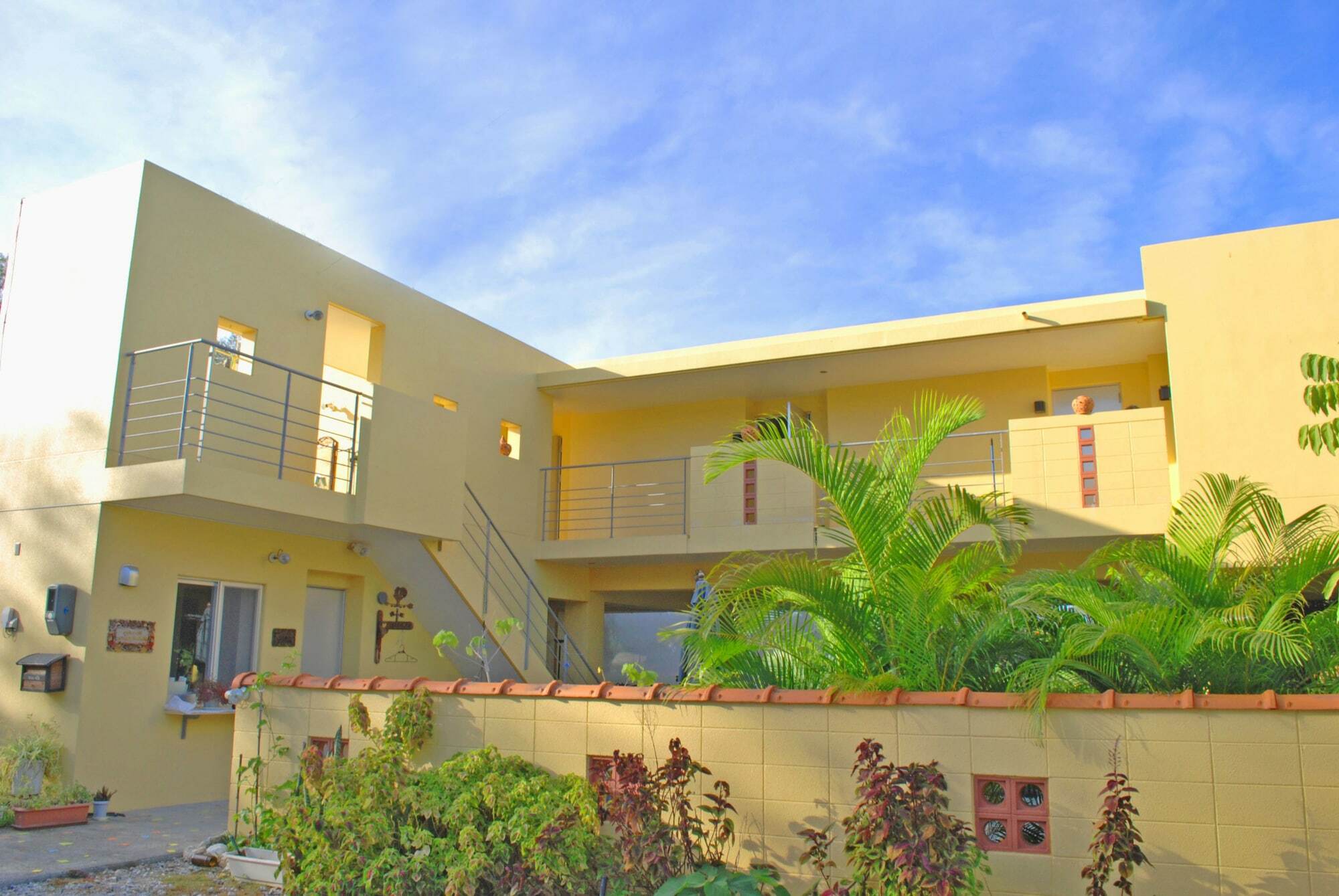 נאקיג'ין Pension Sunset Beach מראה חיצוני תמונה